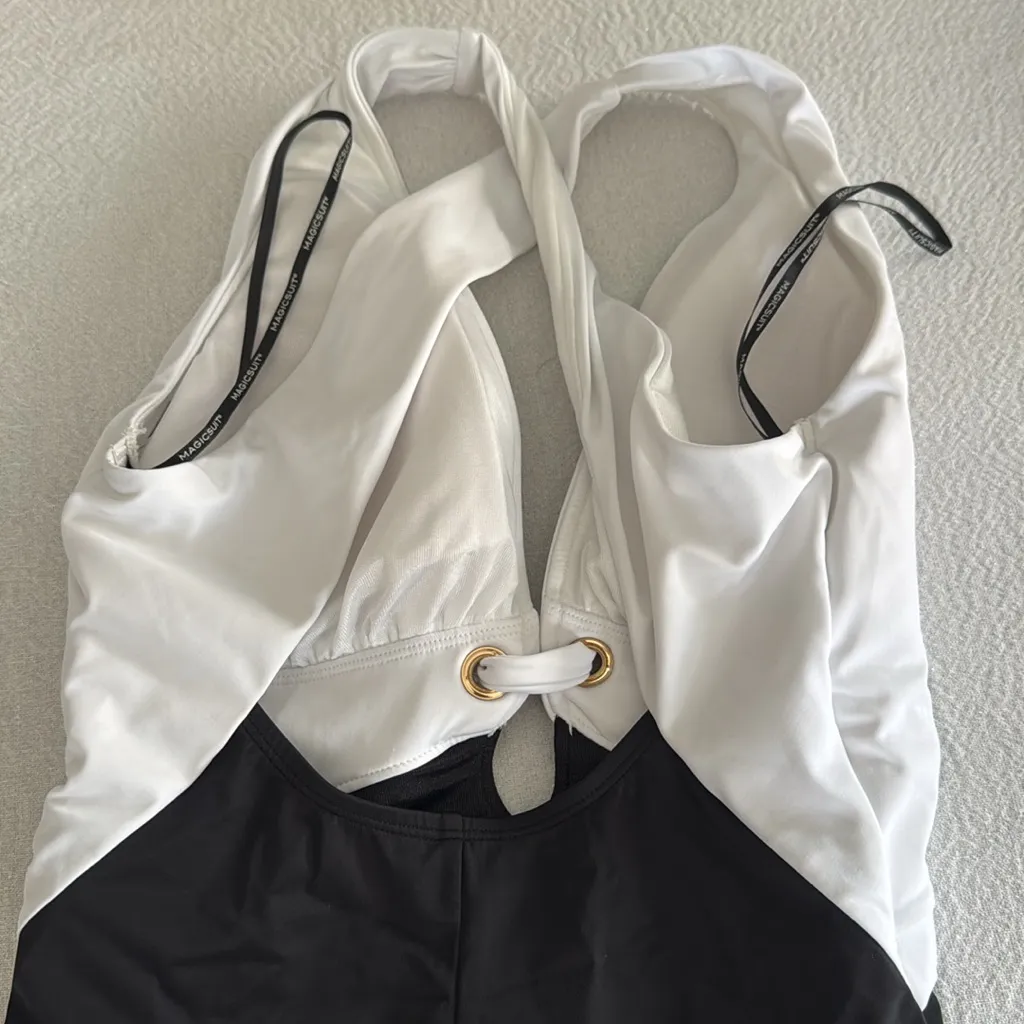 Magicsuit Halle One Piece in Juxtapose, Size 8, $168.00 - Image 9