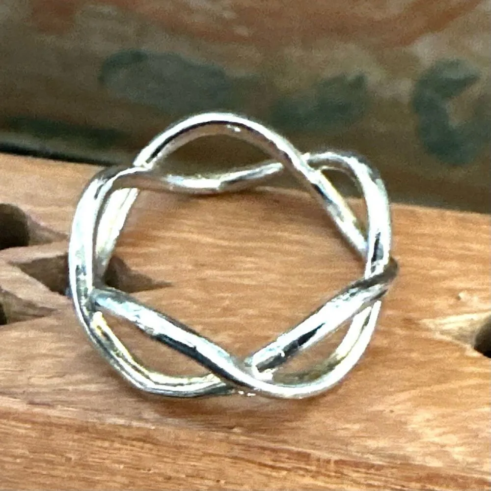 Infinity Twist Band Ring - Image 3