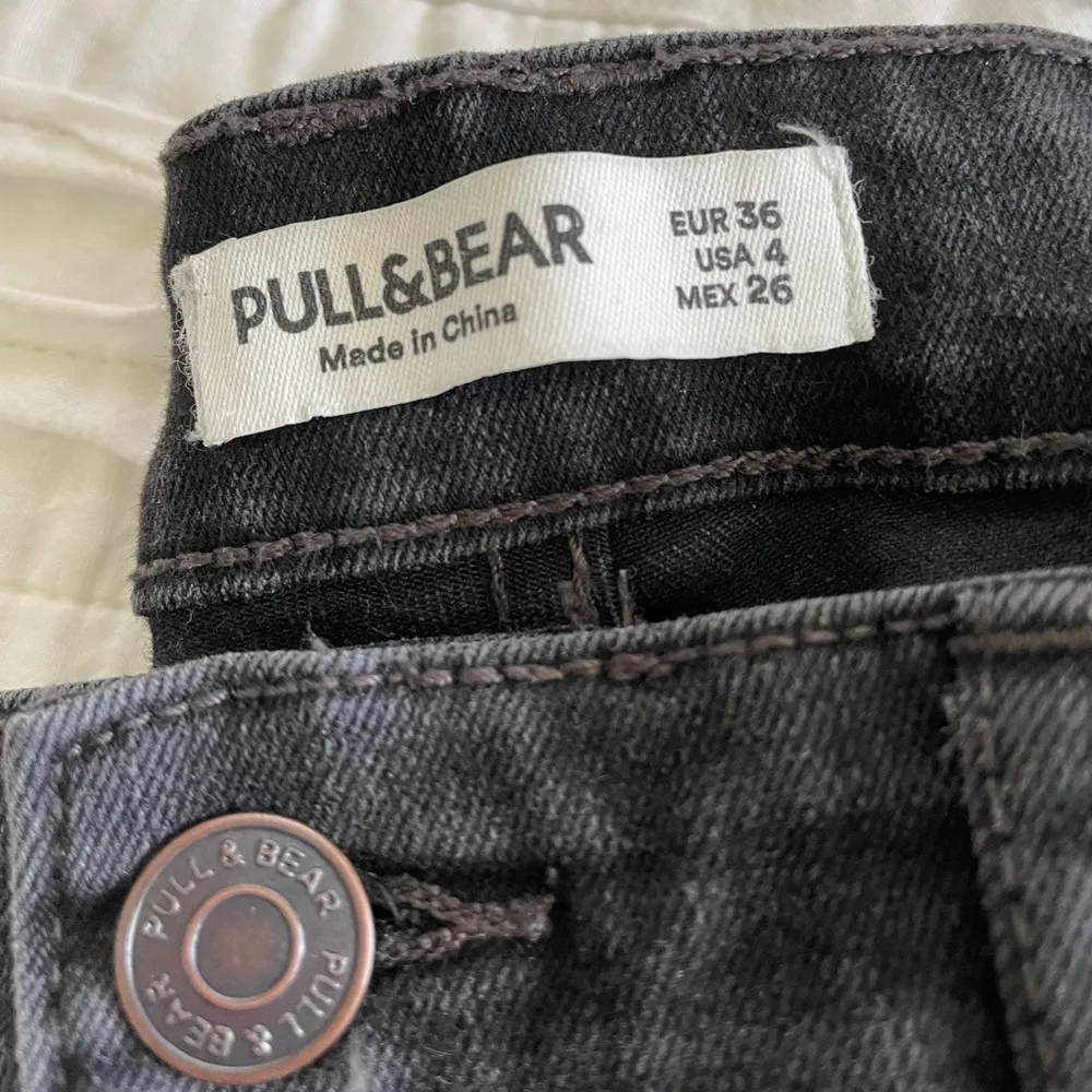 Pull and Bear Black Skinny Mid Waist Jean - Image 3