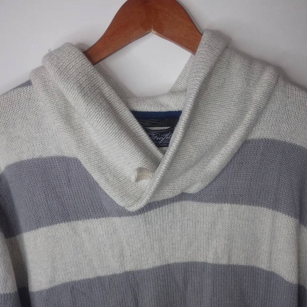 Retrofit L Gray Creme Big Stripe Sweater Size L - Image 6
