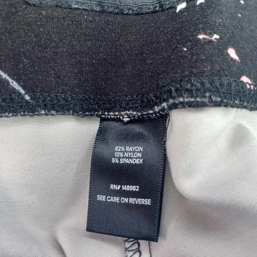 Torrid cropped floral Pull On Pants - Image 8