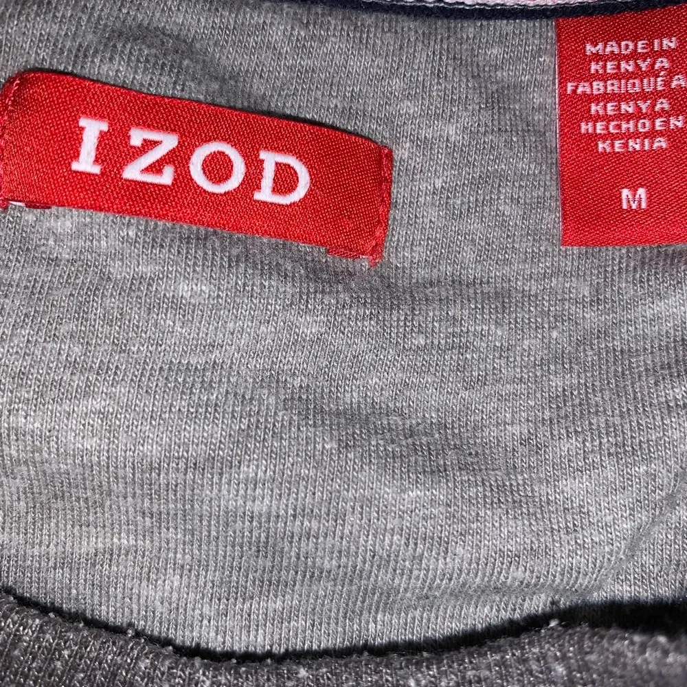 Izod Crewneck Sweatshirt Sz Medium. - Image 2