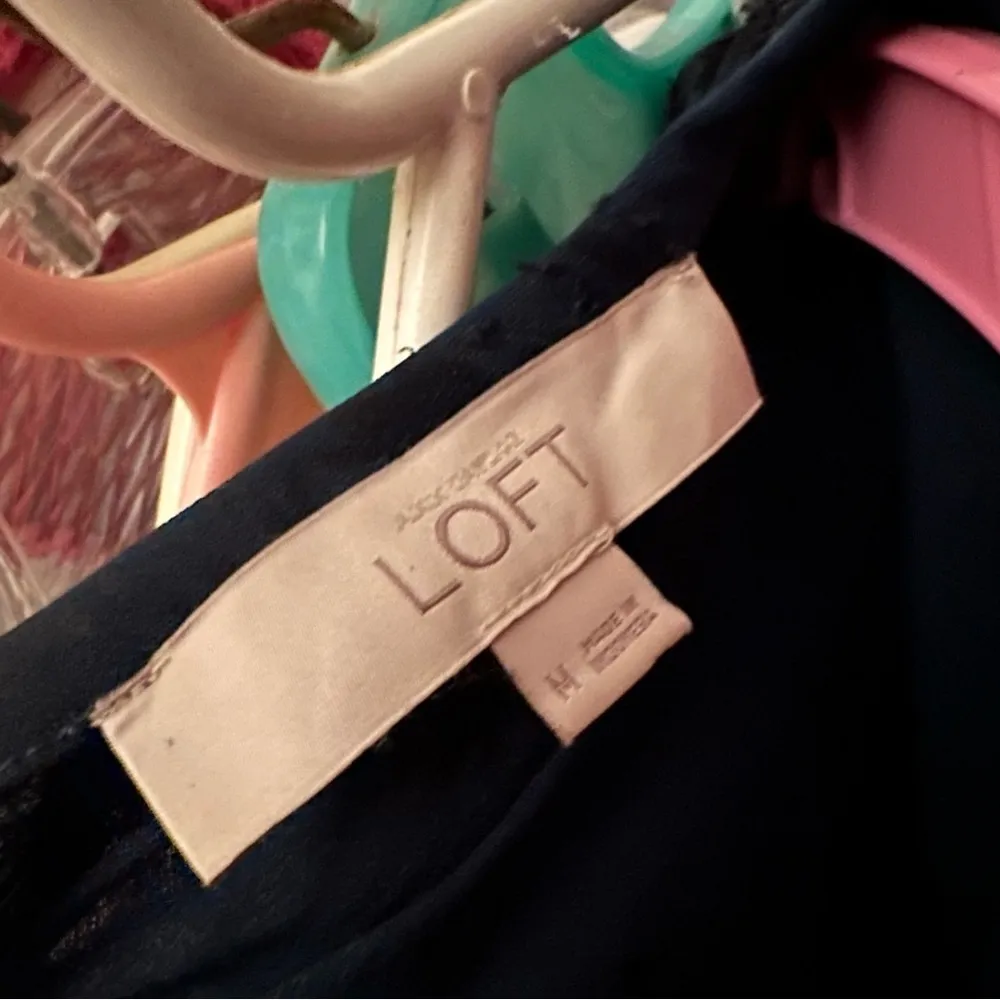 Ann Taylor LOFT Blossom Jacquard Lantern Sleeve Blouse Top Size Medium Deep Teal - Image 5