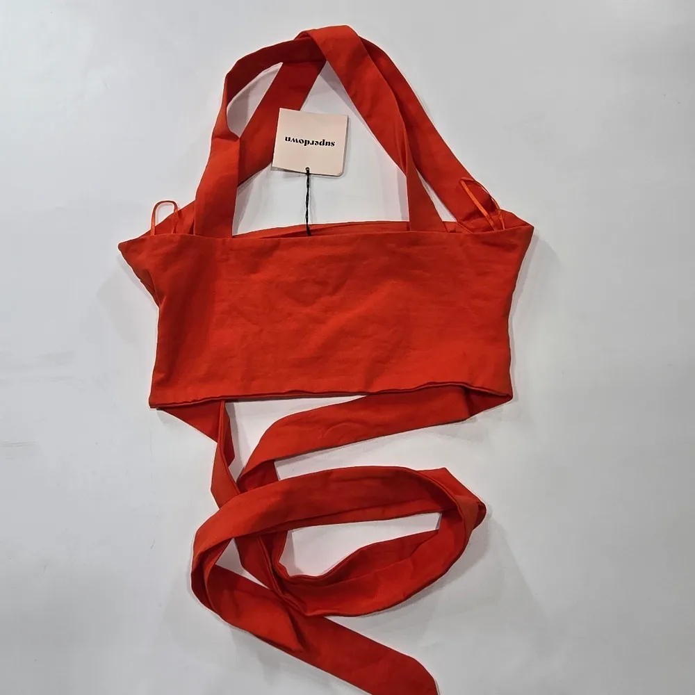 Superdown Elva Halter Tie Top in Poppy - Image 9