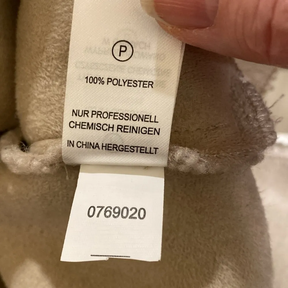 Joie Cozy Cream Sherpa Shacket, size XS - Image 8