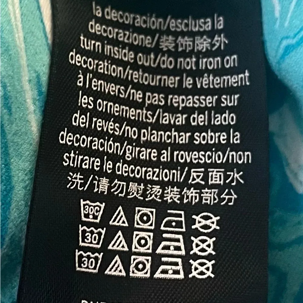 Victoria’s Secret Pink Active intimate high waist bike shorts, size small - Image 6