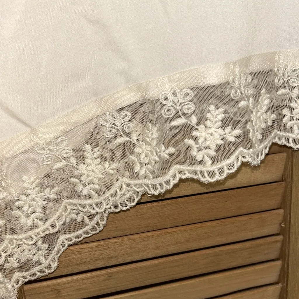 American Eagle Outfitters Size XS oversized babydoll blousey tank top - Image 2