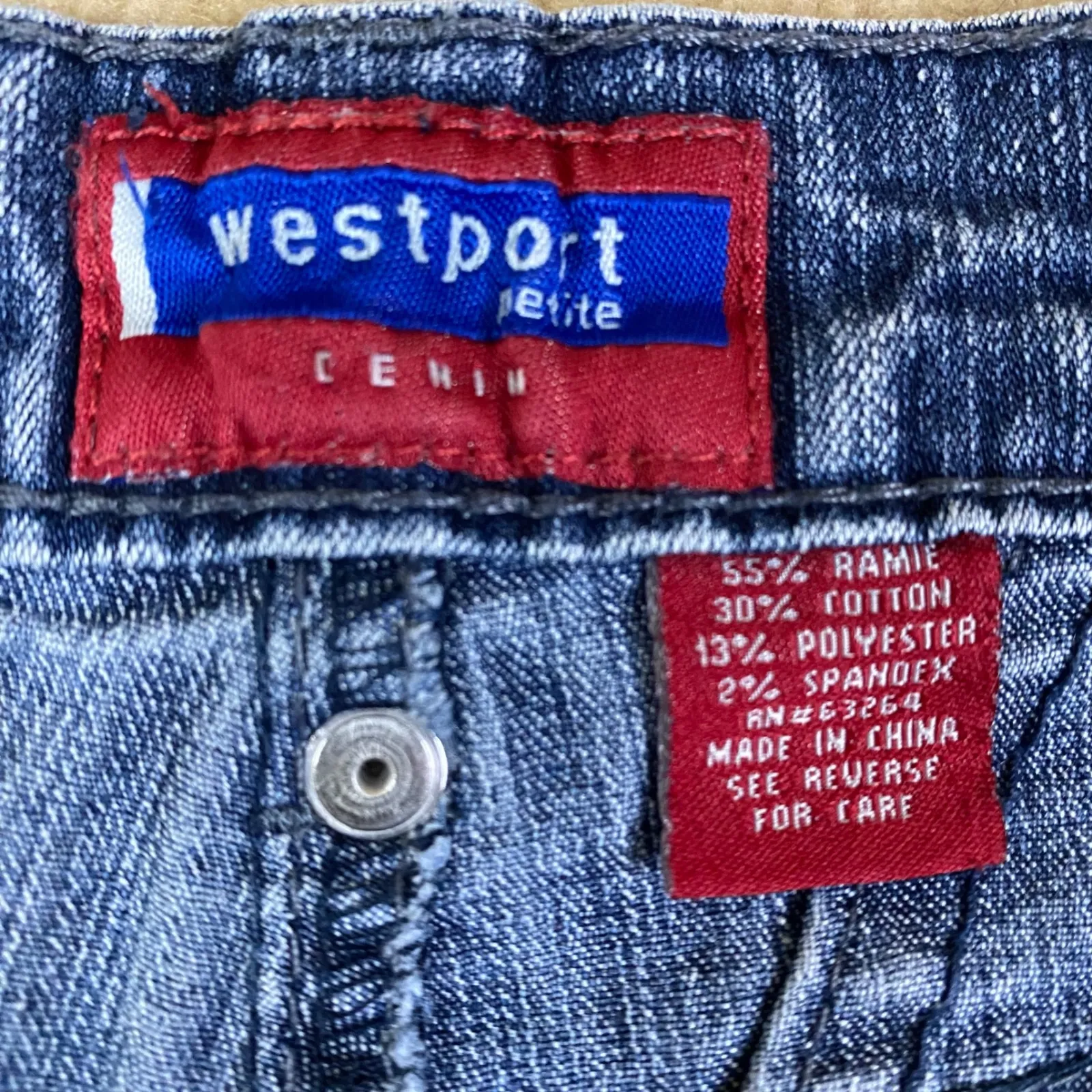 Westport Petite Blue Denim Flare Women's Jeans Embellished Back Pockets *No Tag Size 28 - Image 8