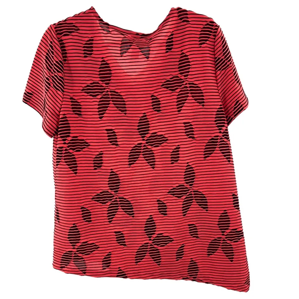 Chicos sz 2 L coral and black floral textured asymmetrical top mesh cut outs - Image 2