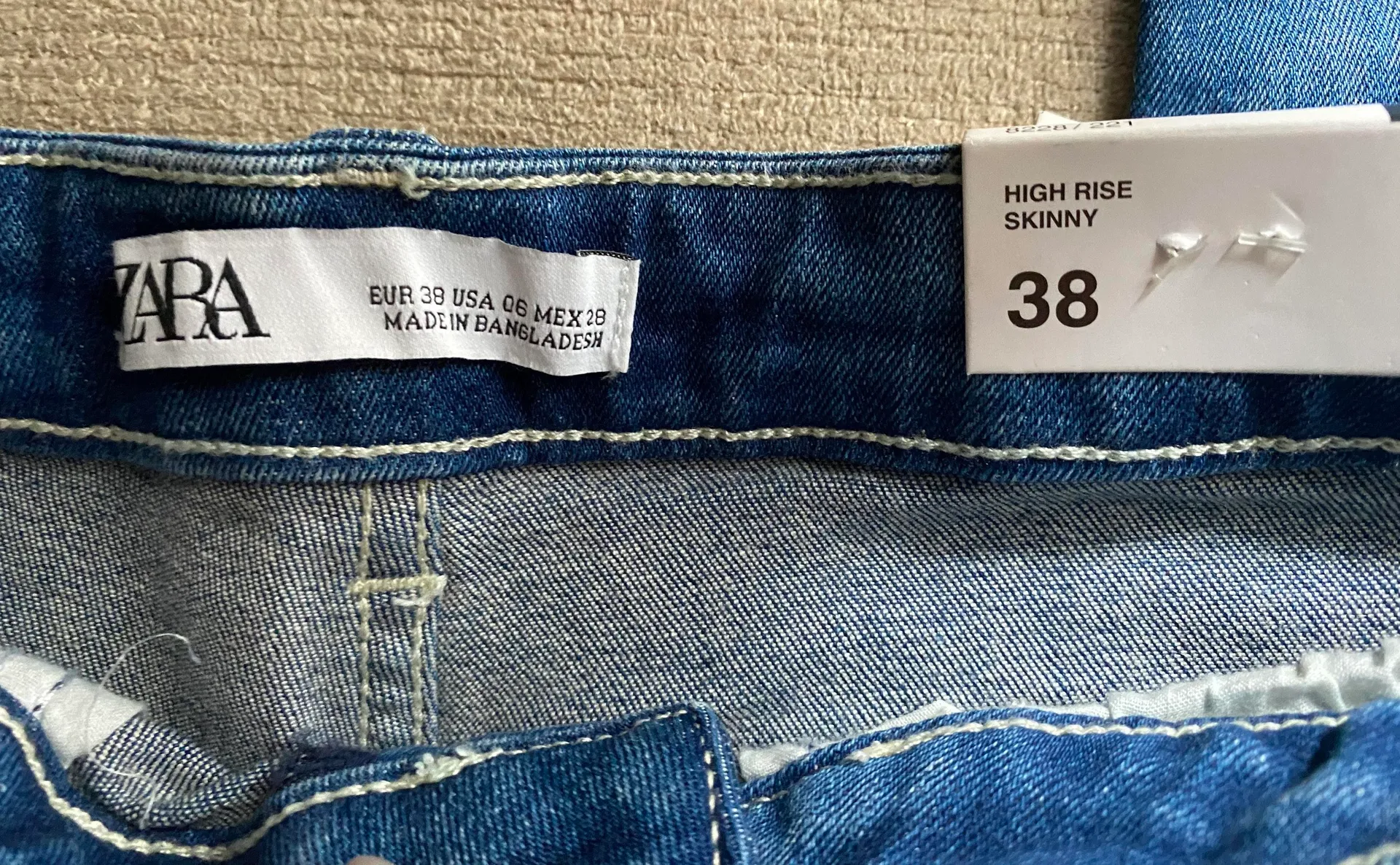 ZARA High Rise Skinny Jeans - Image 8