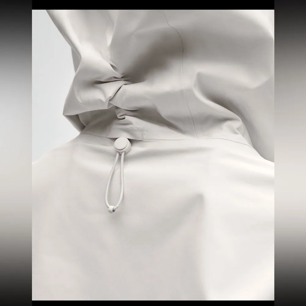 Lululemon NWT  Rain Rebel Jacket / BONE - Image 7