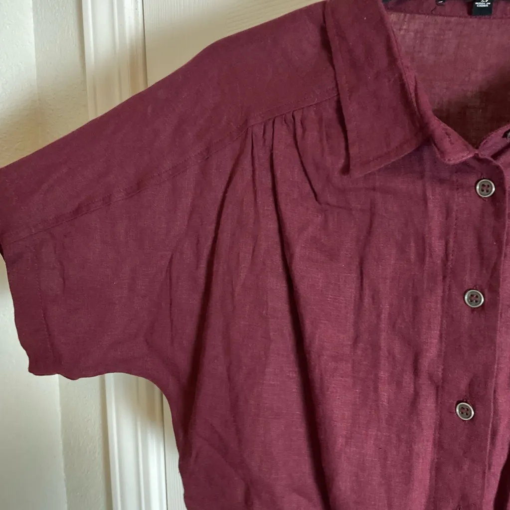Kendall & Kylie cropped tie-front blouse burgundy linen blend size medium - Image 5