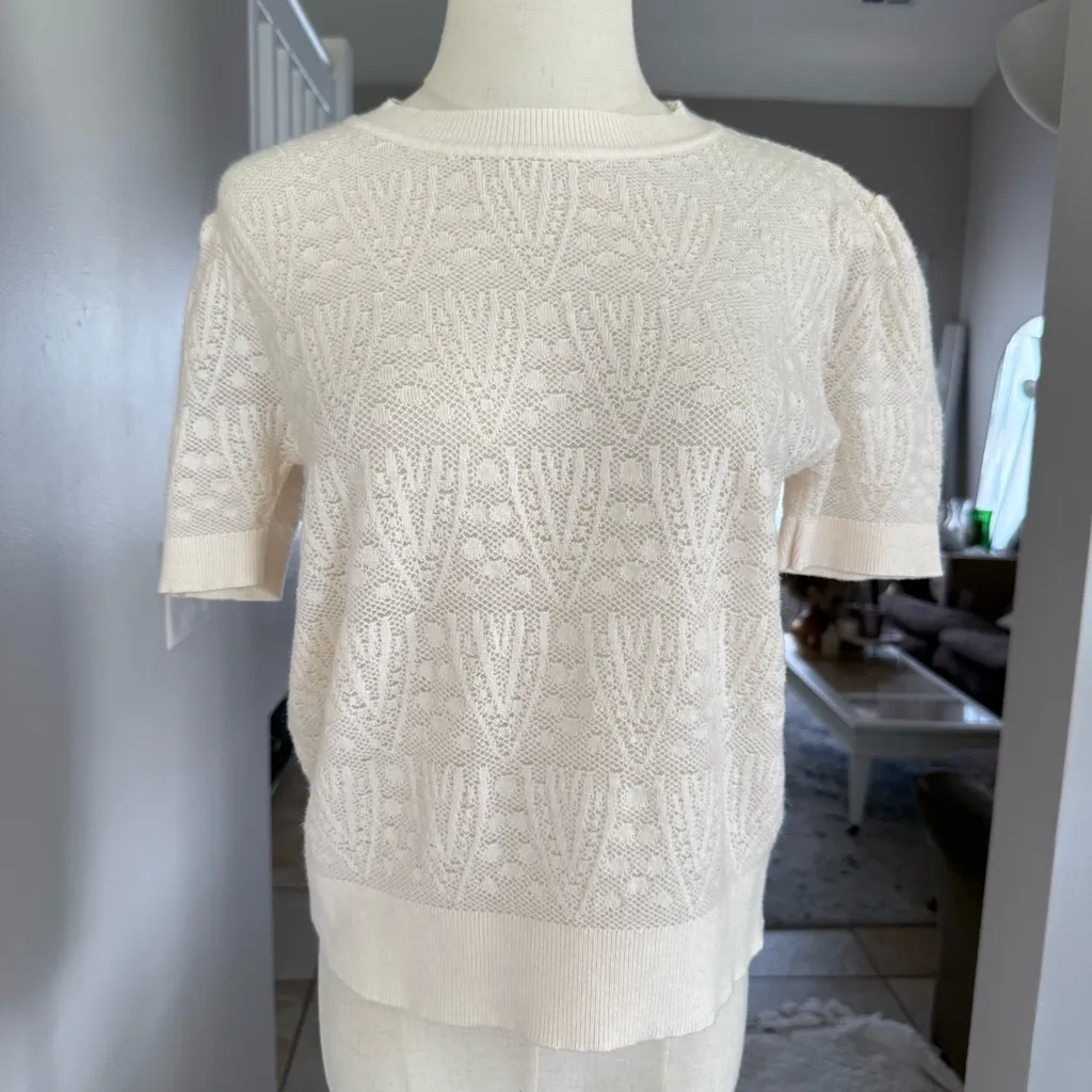 Cream Knit Short Sleeve women’s Sweater size xsmall - Image 3