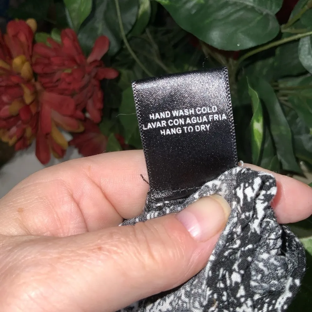 Stitch Fix Skies Are Blue Black & White Long Sleeve Casual Career Blouse Medium - Image 9