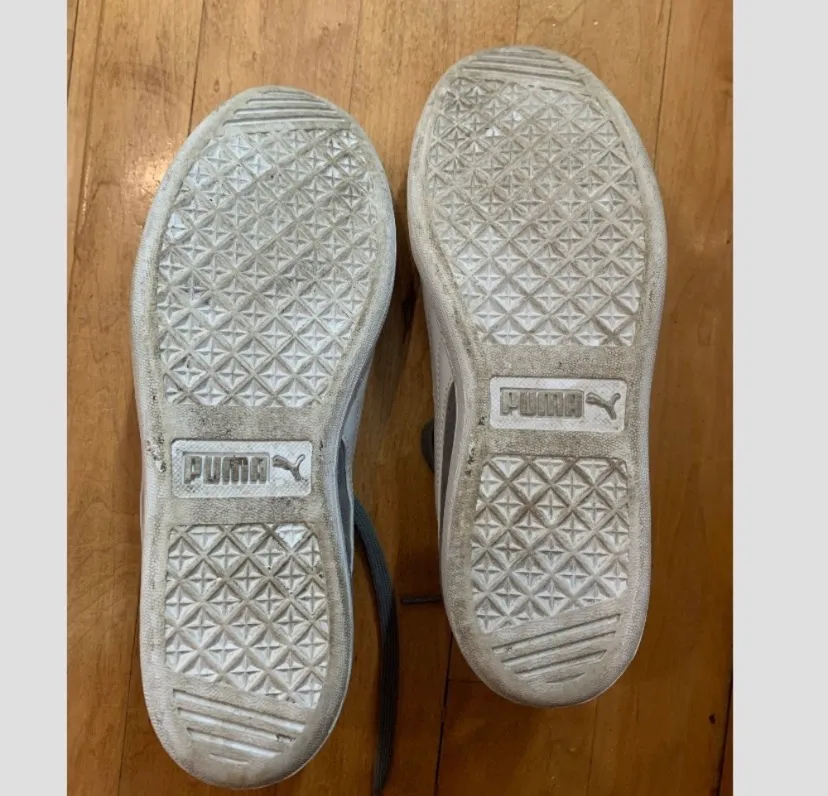 Puma Suede Gray Sneakers - Image 4