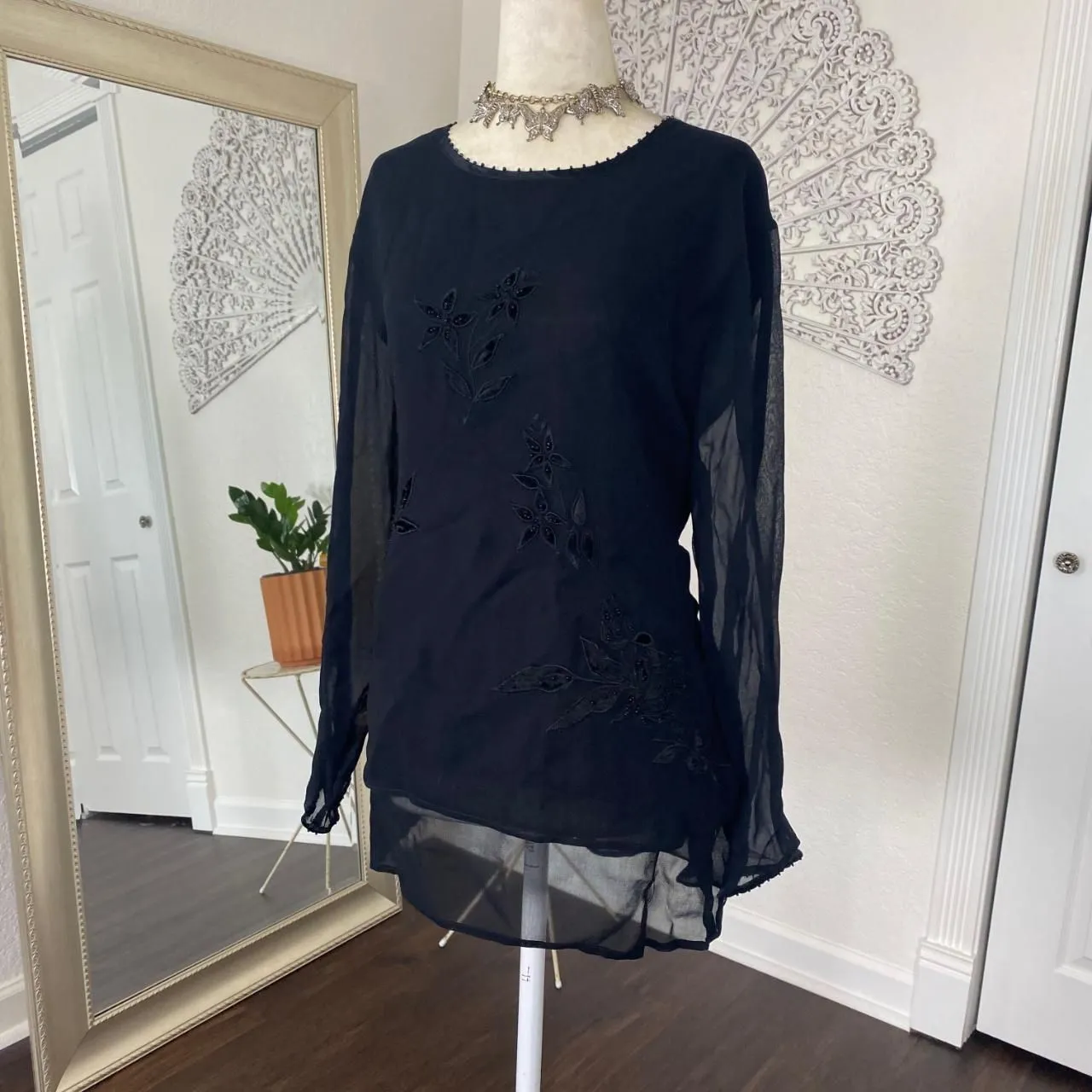 Petite Sophisticate Whimsygoth Black Mesh Velvet Floral Beaded Blouse Top L - Image 3