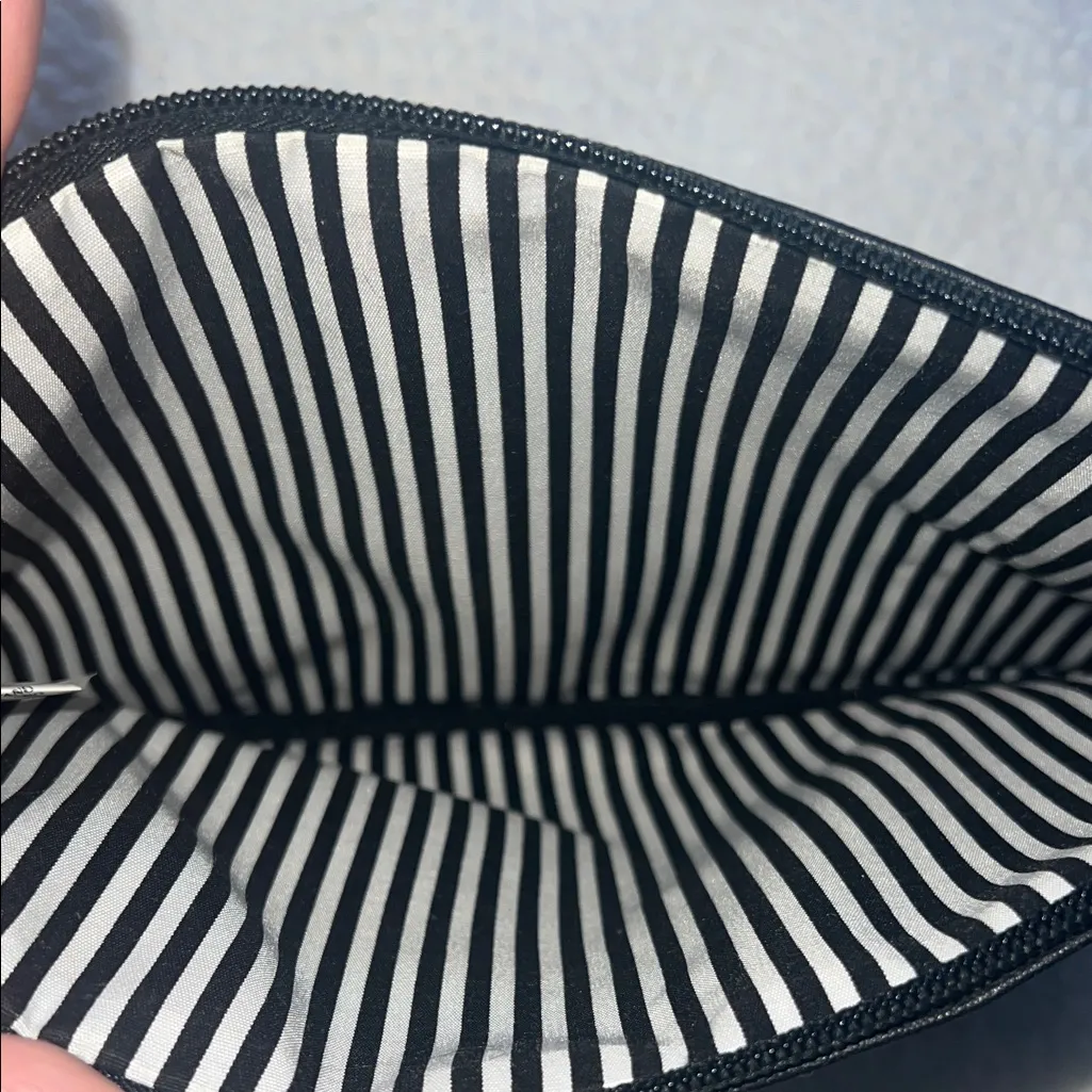 Betsey Johnson Pizza My Heart Large Wristlet - Image 2