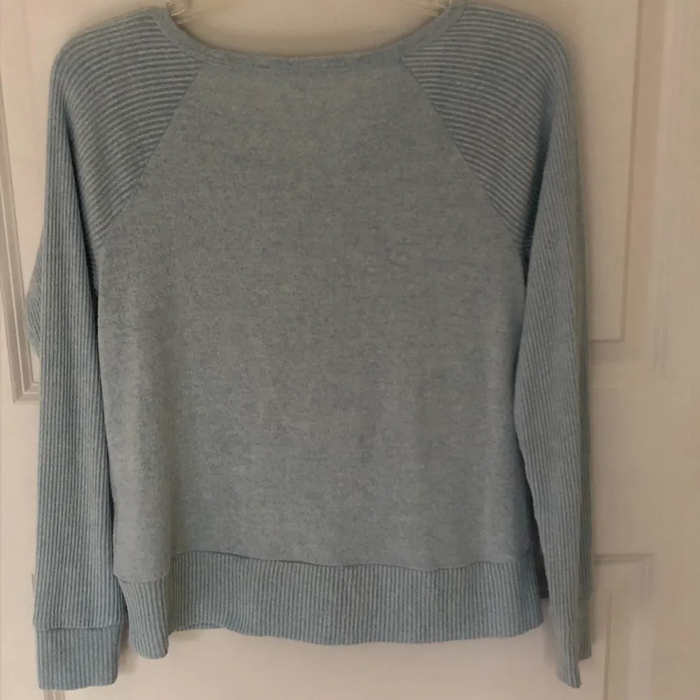 Hippie Rose Ribbed Sleeve Sweater Small - Image 2