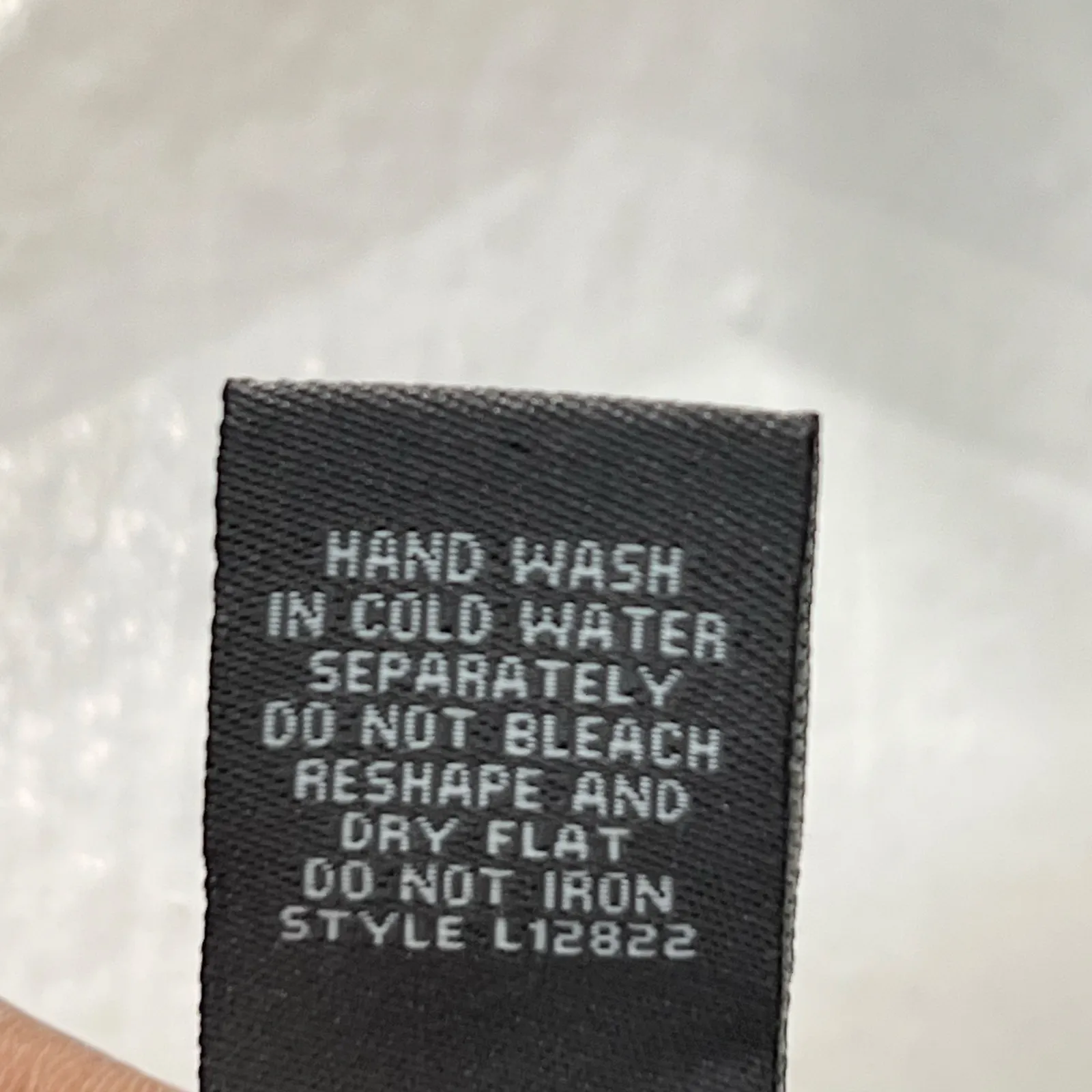 Dots Crochet Open Knit Sweater Cream Silver Sequins Size Medium - Image 9