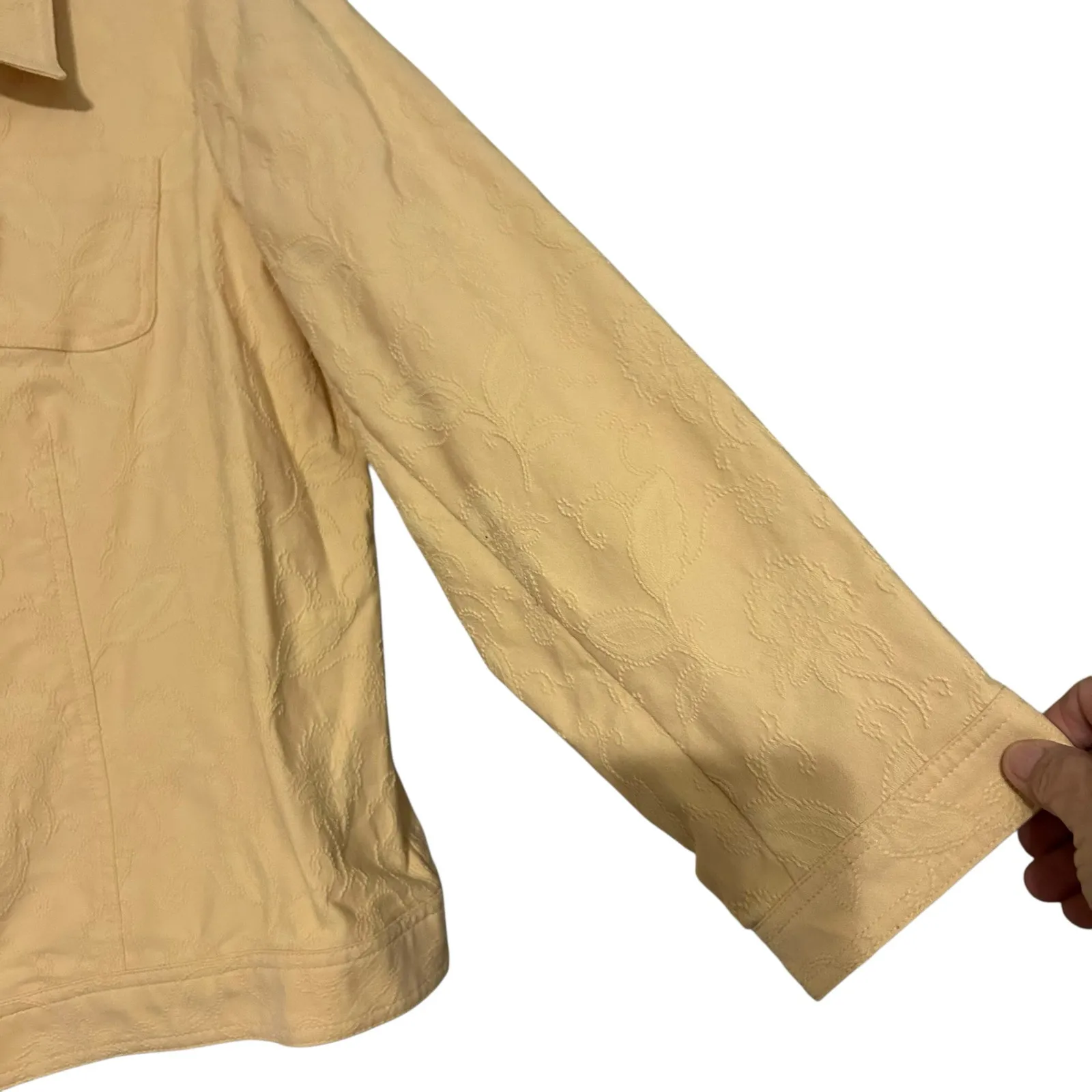 Classic Elements 20/22 Pale Yellow Floral Embossed Texture Jacket Shacket Casual - Image 4