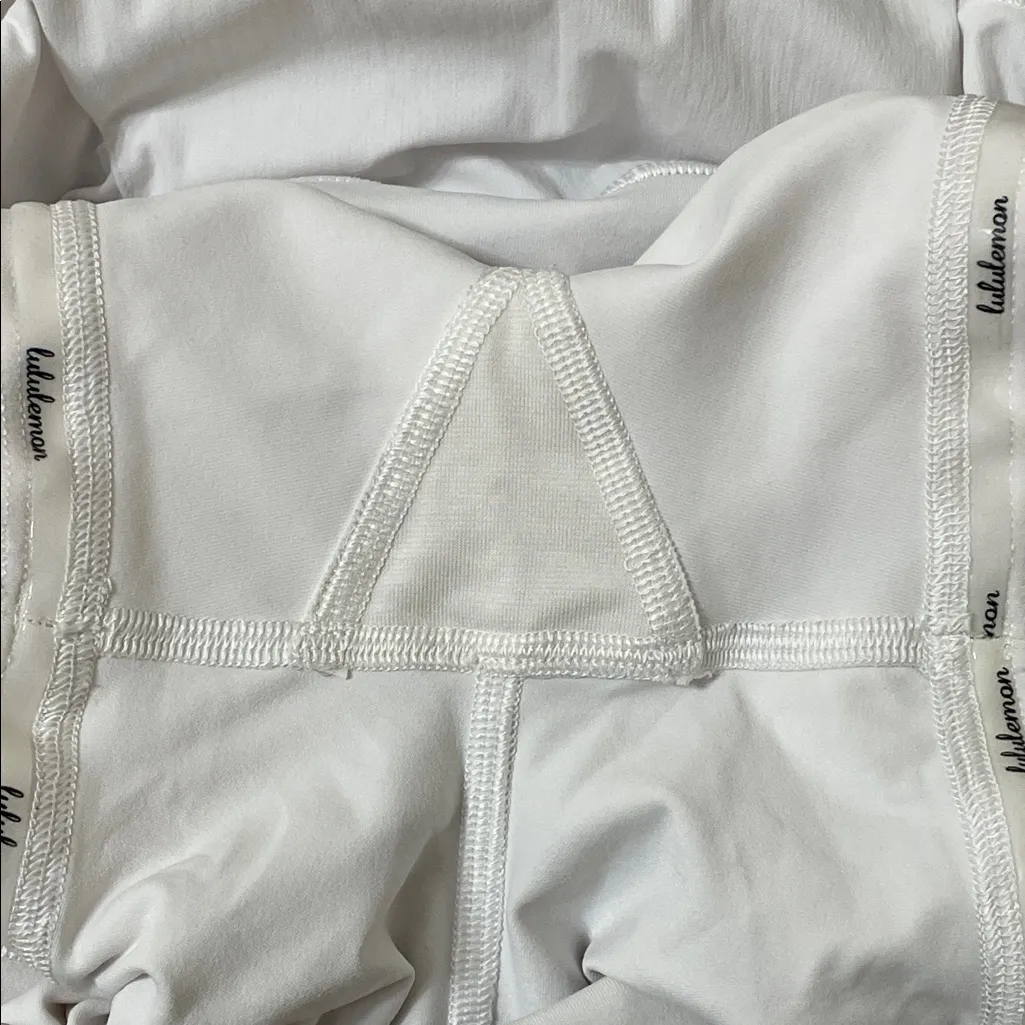 Lululemon Pace Rival Skirt (Tall) *4-way Stretch 15"
White - Image 9