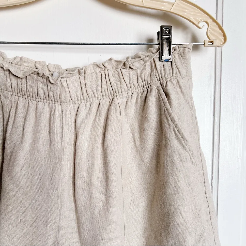 Abercrombie & Fitch • Linen Blend Pull-On Shorts beige elastic waist loose - Image 5