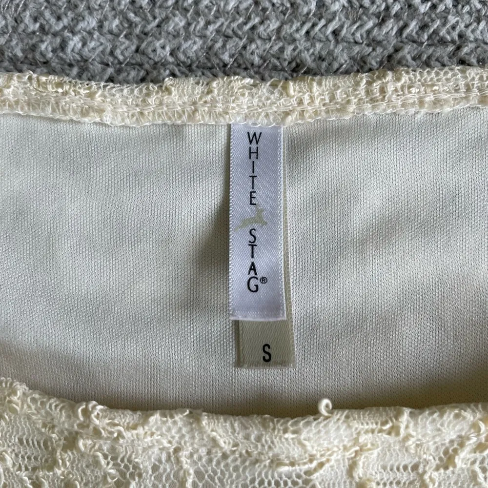 Vintage White Stag Ivory Lace Scoop Neck Long Sleeve Top Sheer Sleeves Small - Image 5