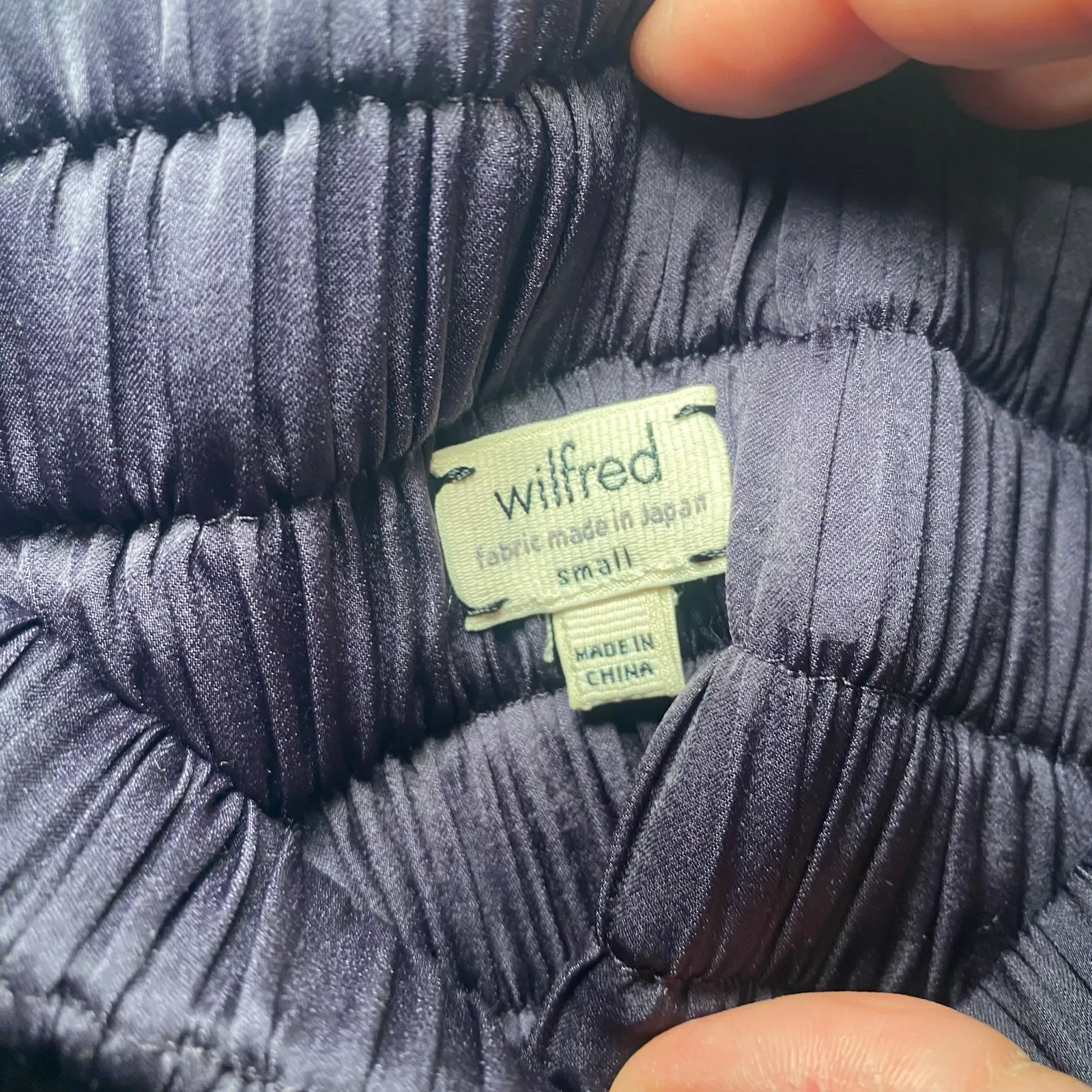 wilfred Aritzia Navy Blue Rouched Lined Mini Skirt Fit and Flare Women's Small - Image 2