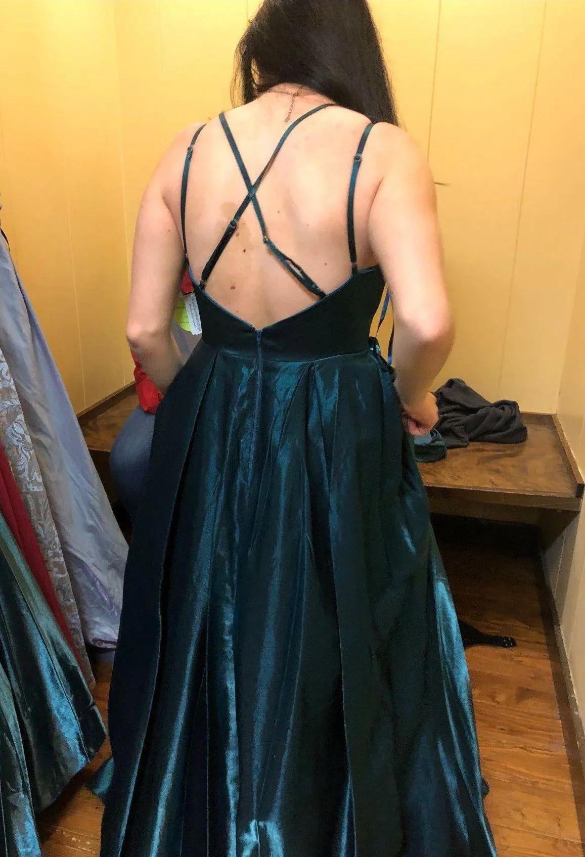 Emerald Green Prom / Formal Dress - Image 2