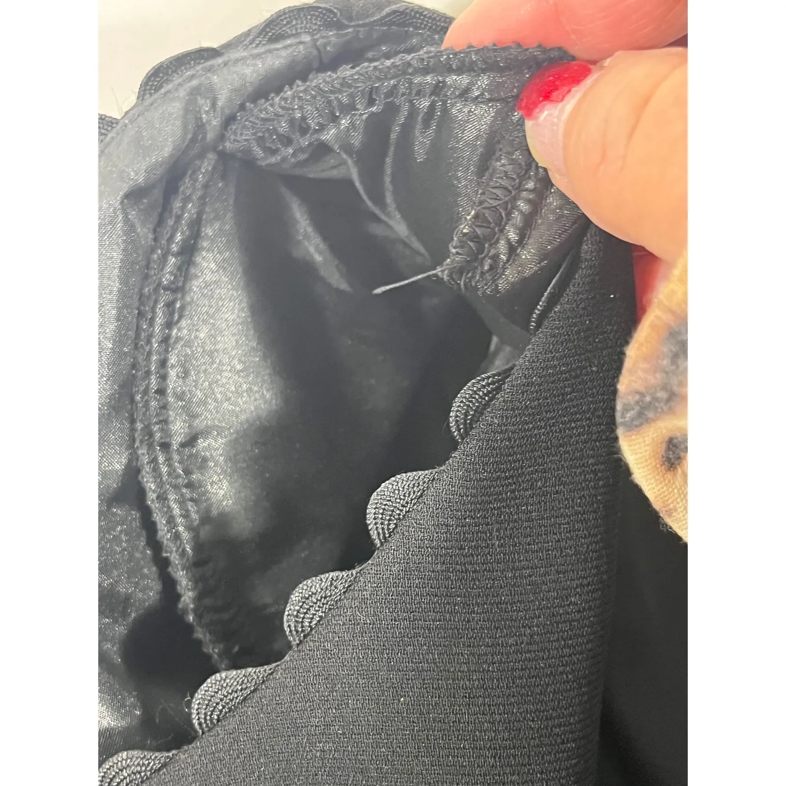 SANDRA DARREN Women Sheath Dress Scalloped Neckline Short Sleeve Black Size 10 - Image 9