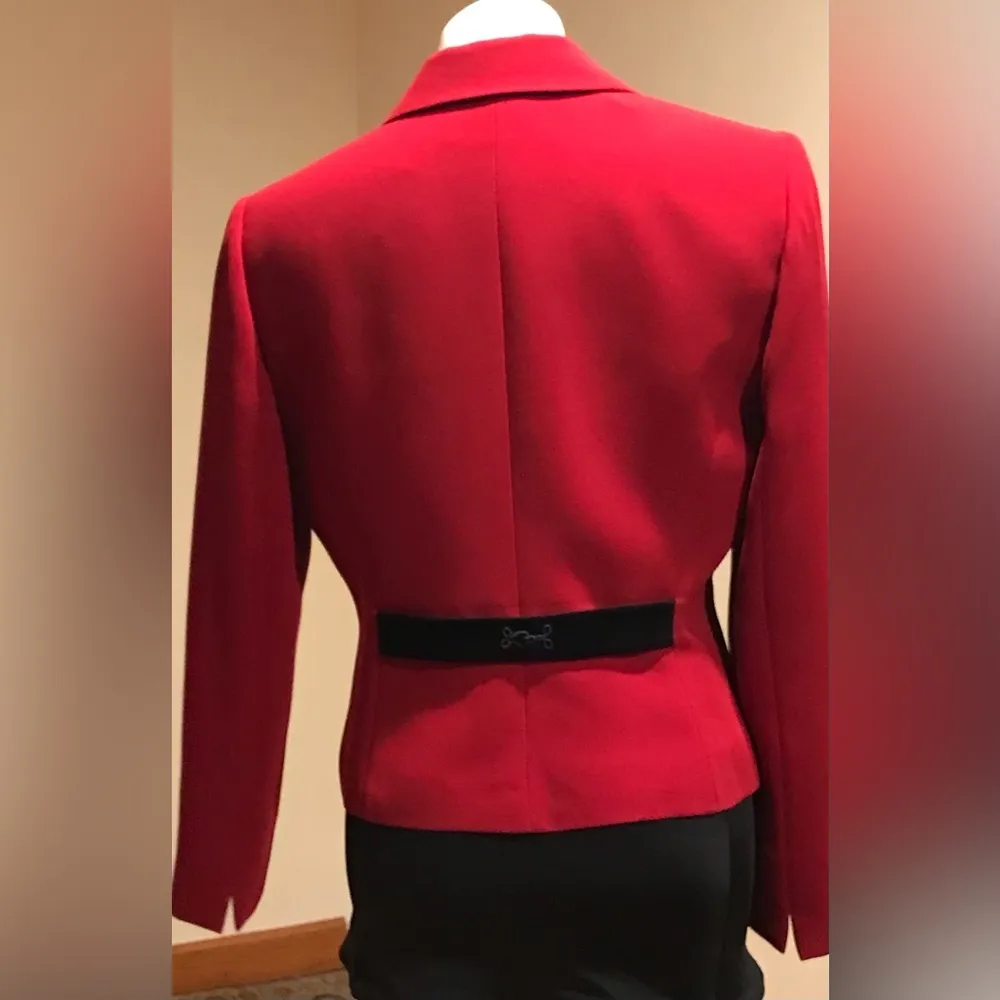 Tahari Levine Vibrant Red & Black Suede Trim, Short Blazer 3 Button Hook… - Image 7