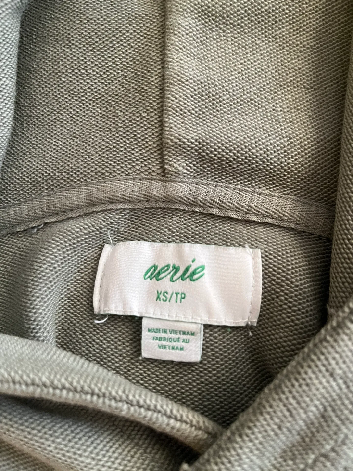 sage green cropped hoodie - Image 3