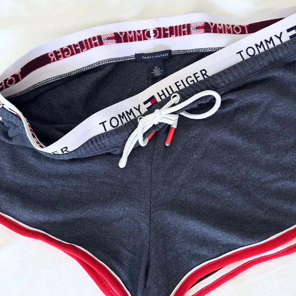 Tommy Hilfiger UO Exclusive Retro Shorts - Navy - M - Image 8