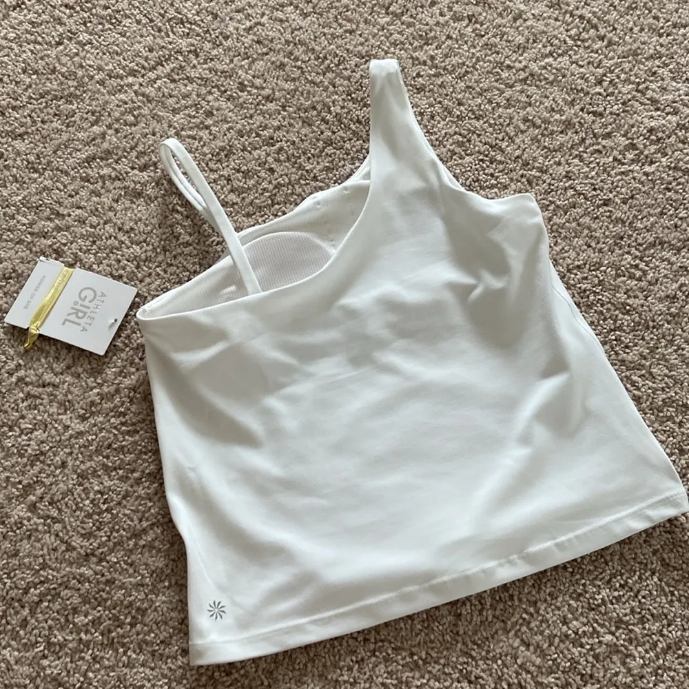 Athleta active wear tank. Fits Xs - Image 3