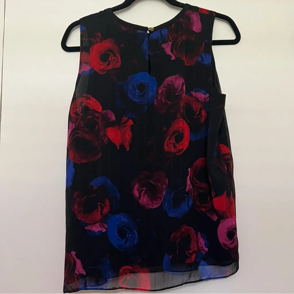 Ellen Tracy‎ Sleeveless Floral Print Blouse - Size Medium - Image 4