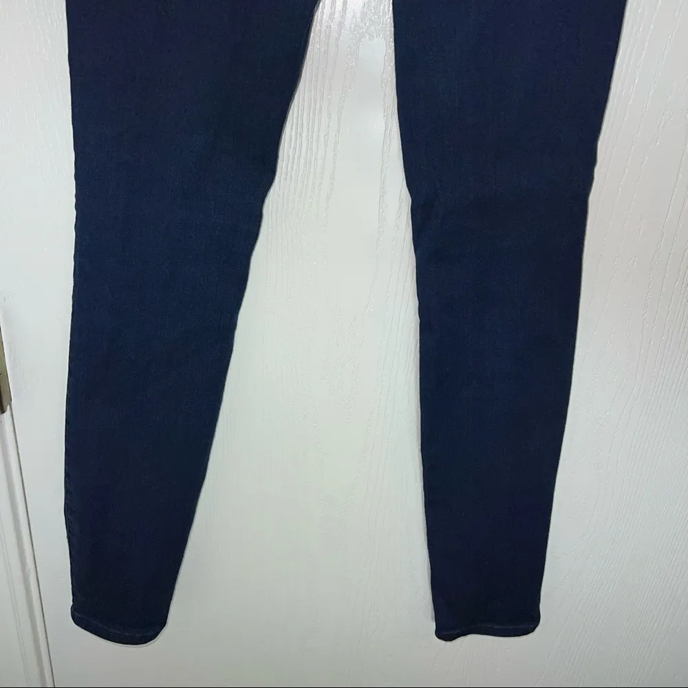 A&F Sateen Ultra Skinny High Rise Jeans. Size 0R - Image 6