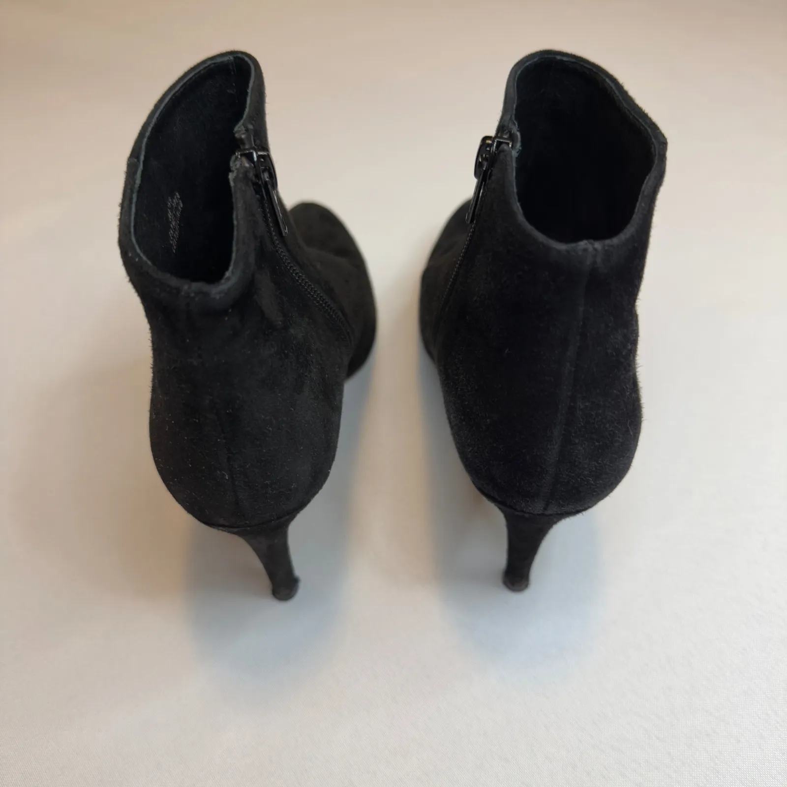 J Crew Black Suede Boots Pointed Toe Stiletto Heel Ankle Chic Trendy Size 6 - Image 4