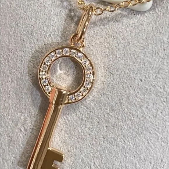key necklace - Image 2