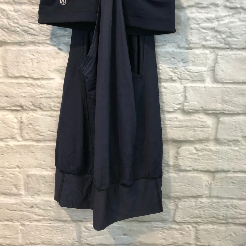 Lululemon Size 4 No Limits Tank Top Inkwell/Light Flare 2013 - Image 10