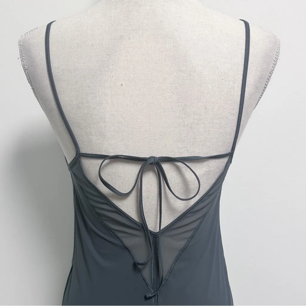 Lululemon Sea Steel Grey Final Count Mesh Inserts V Neck Back Tie Strap Tank 2 - Image 6