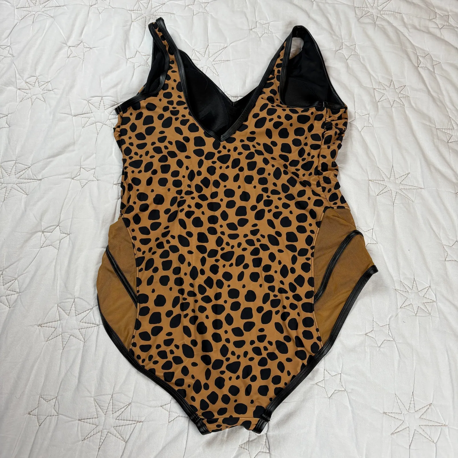 NWOT Swimsuits For All x Gabifresh Wildcat Leopard Print Swimsuit Size 18D/DD Tan - Image 2