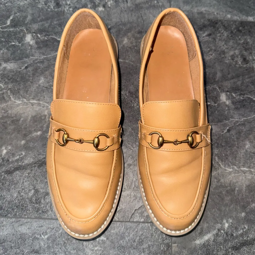 A New Day  Tan Loafer Shoes Size 8.5 - Image 3