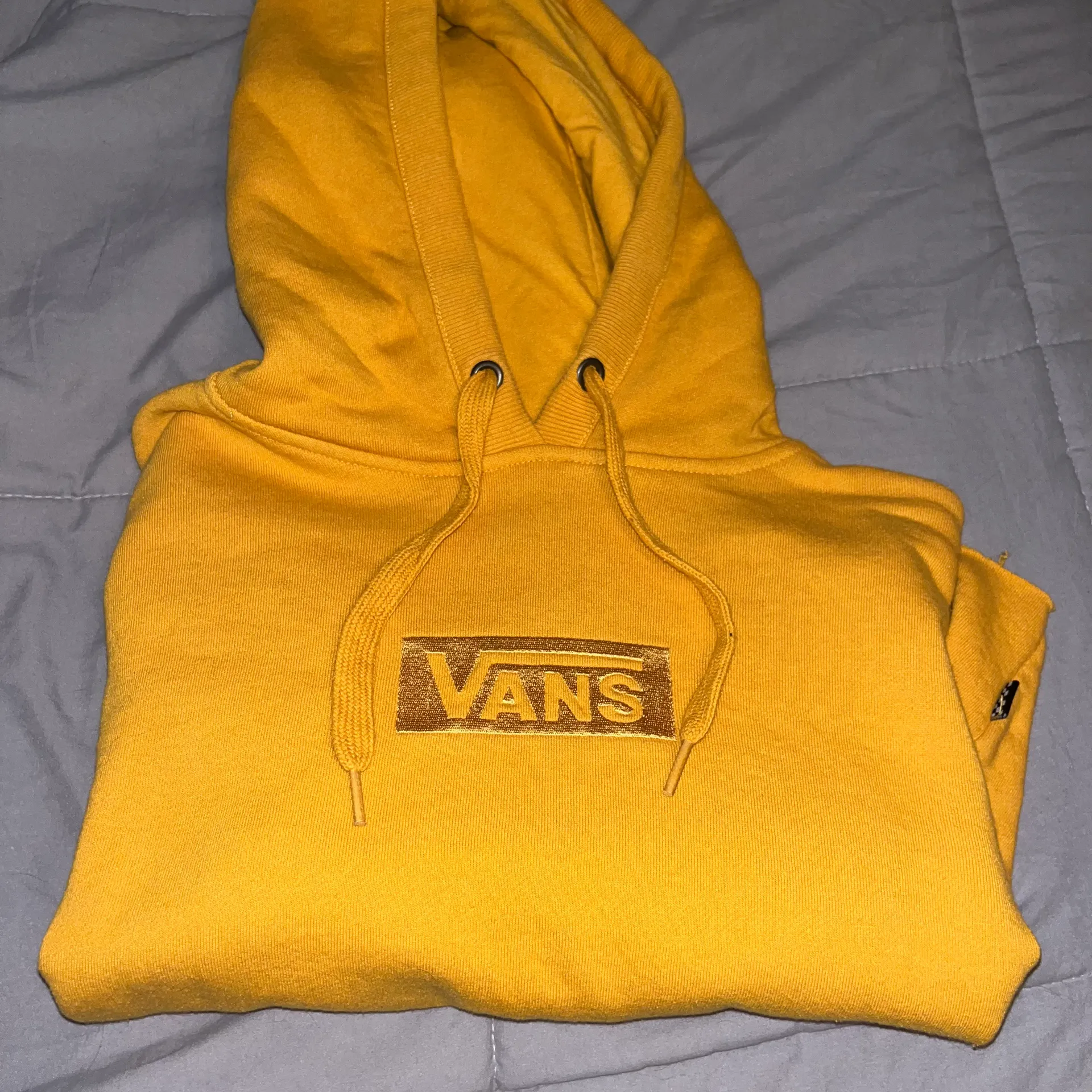 Hooded Crop Sweatshirt - Image 9