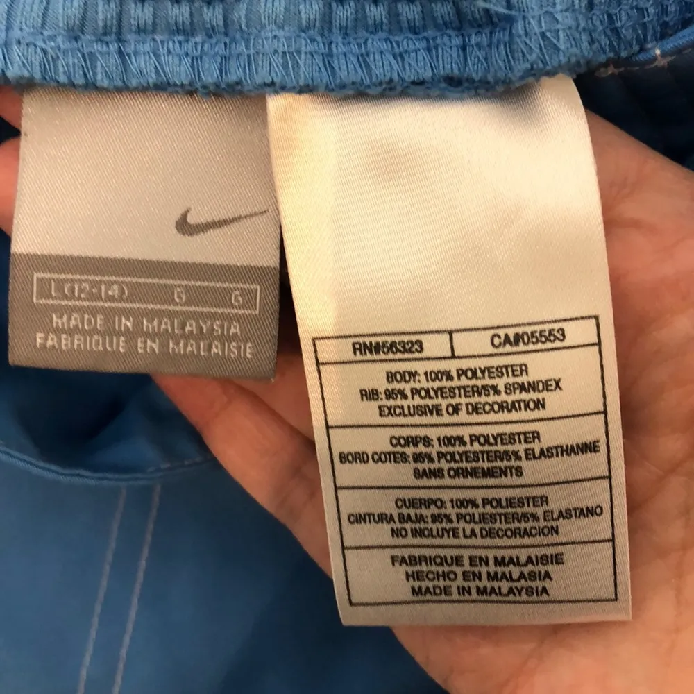 Nike Wide Leg Capri Pants Large - Image 4