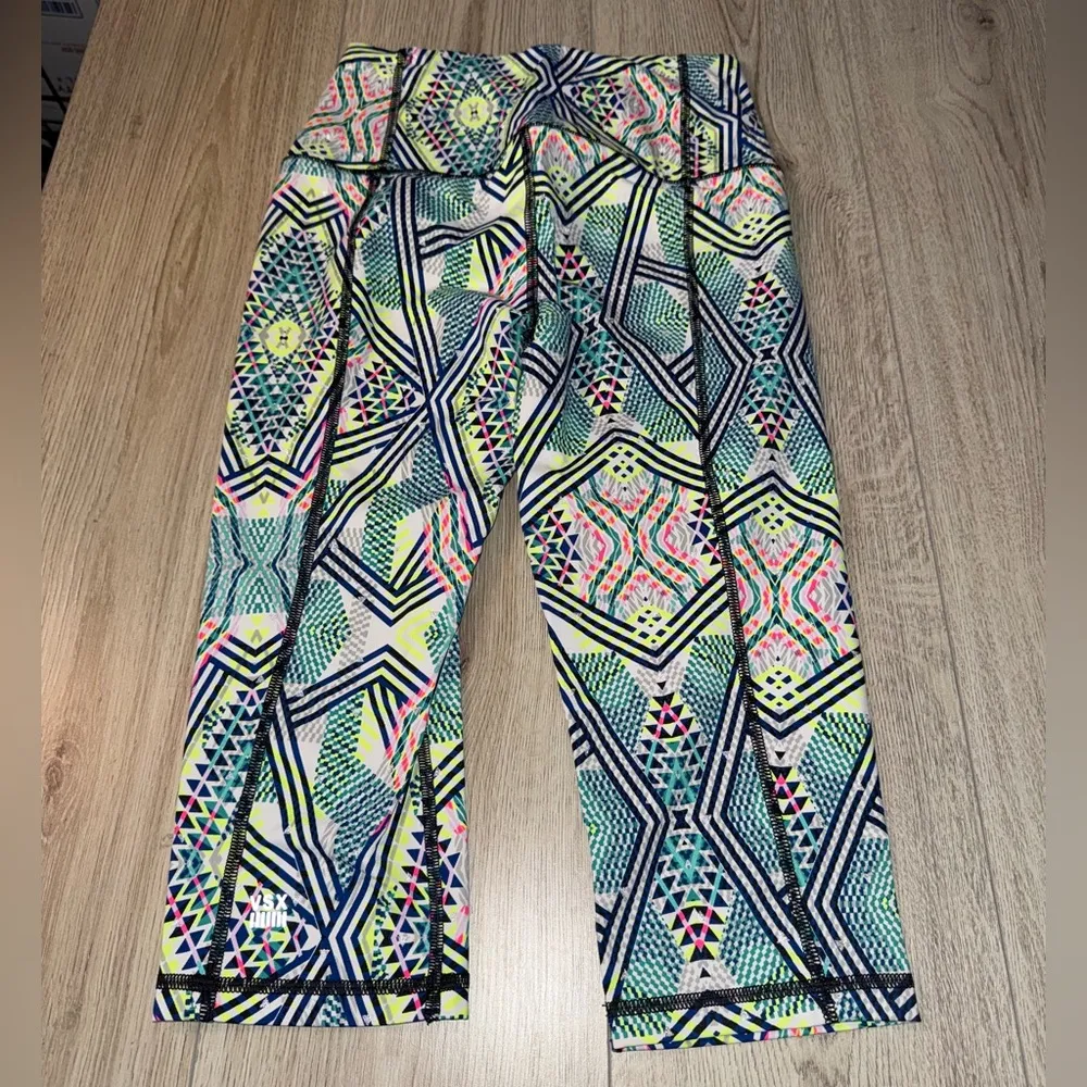 Victoria's Secret sport vsx Geometric Patterned Leggings tights Blue Pink green - Image 3
