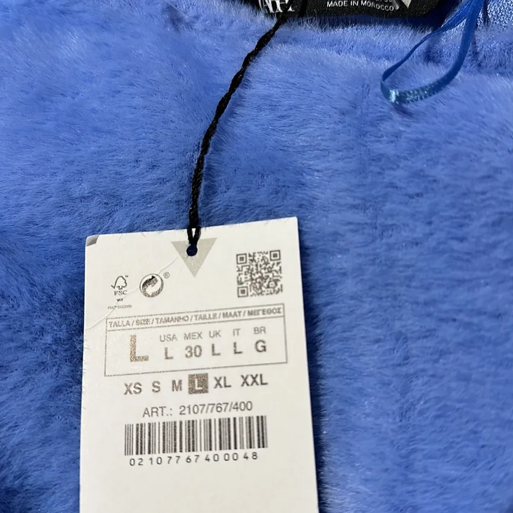 NWT  SOFT FUZZY CUT OUT TOP BLOGGERS FAV - Image 11