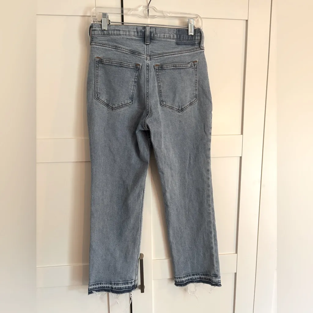 Abercrombie And Fitch The Ankle Straight Jeans Ultra High Rise size 2 short - Image 2