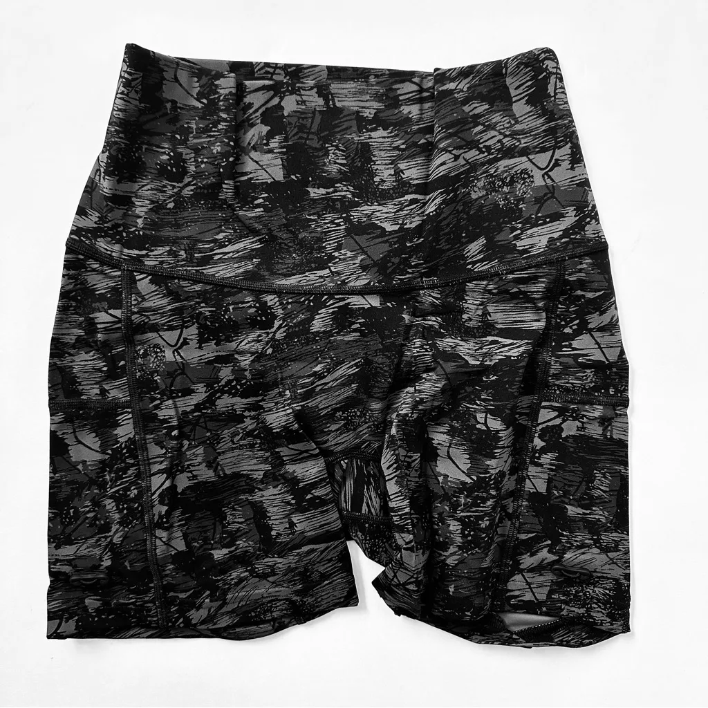 Gymshark S Legacy Logo Tight Shorts & Back Gains Sports Bra Set - Image 6