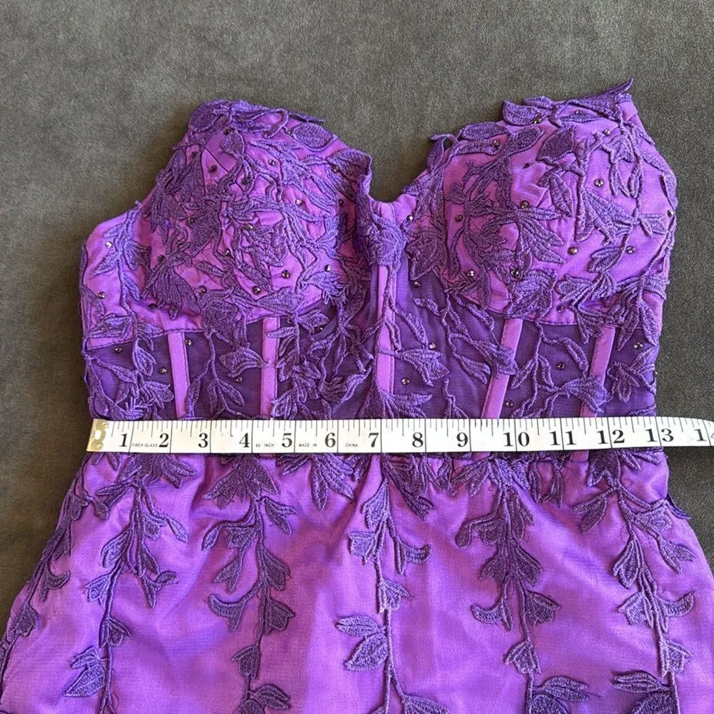 Women’s Purple Short Party Dress Beading Sheer Bodice Corset Back Ties Size 4 - Image 10