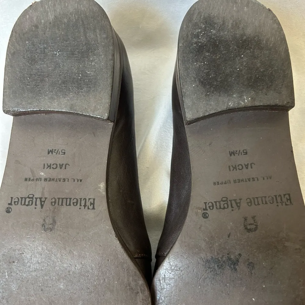 Size 5‎ 1/2 Etienne Aigner loafers - Image 3